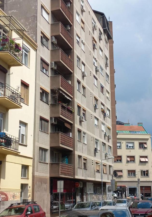 Apartman Central Place Белград Экстерьер фото